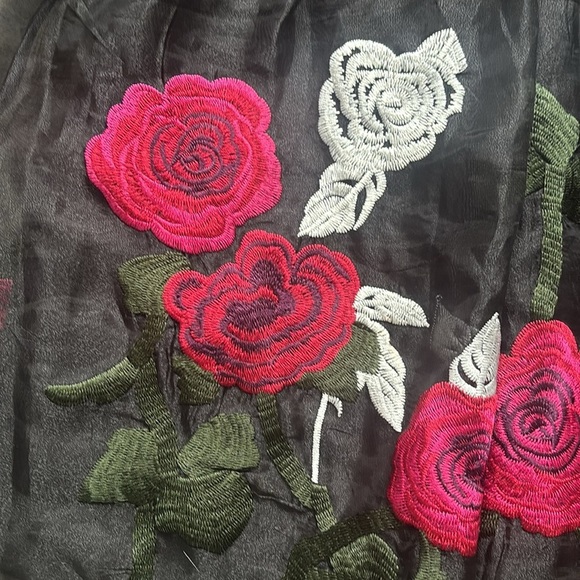 L’atiste | By Amy Floral Embroidered Dress - Black and Pink Size Small - Picture 3 of 14